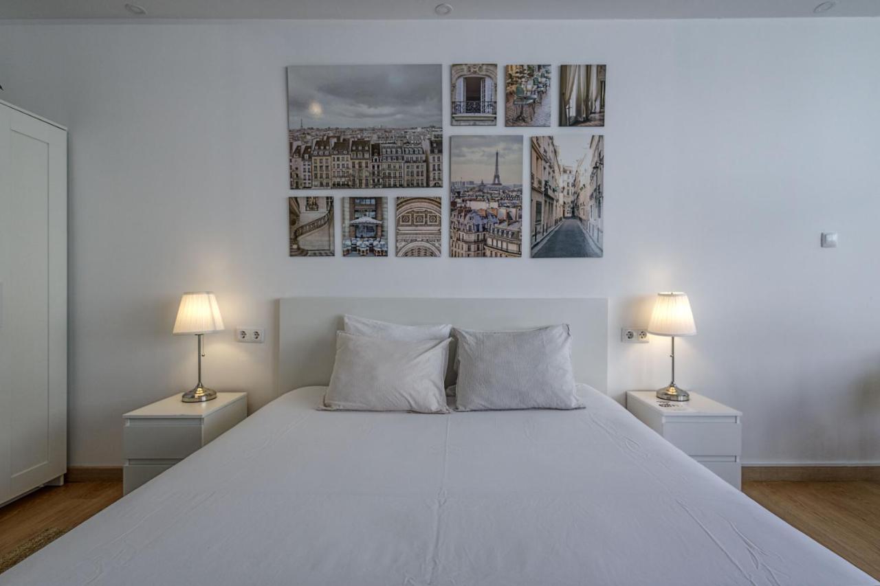 Travel & Live Aliados Apartment ポルト エクステリア 写真