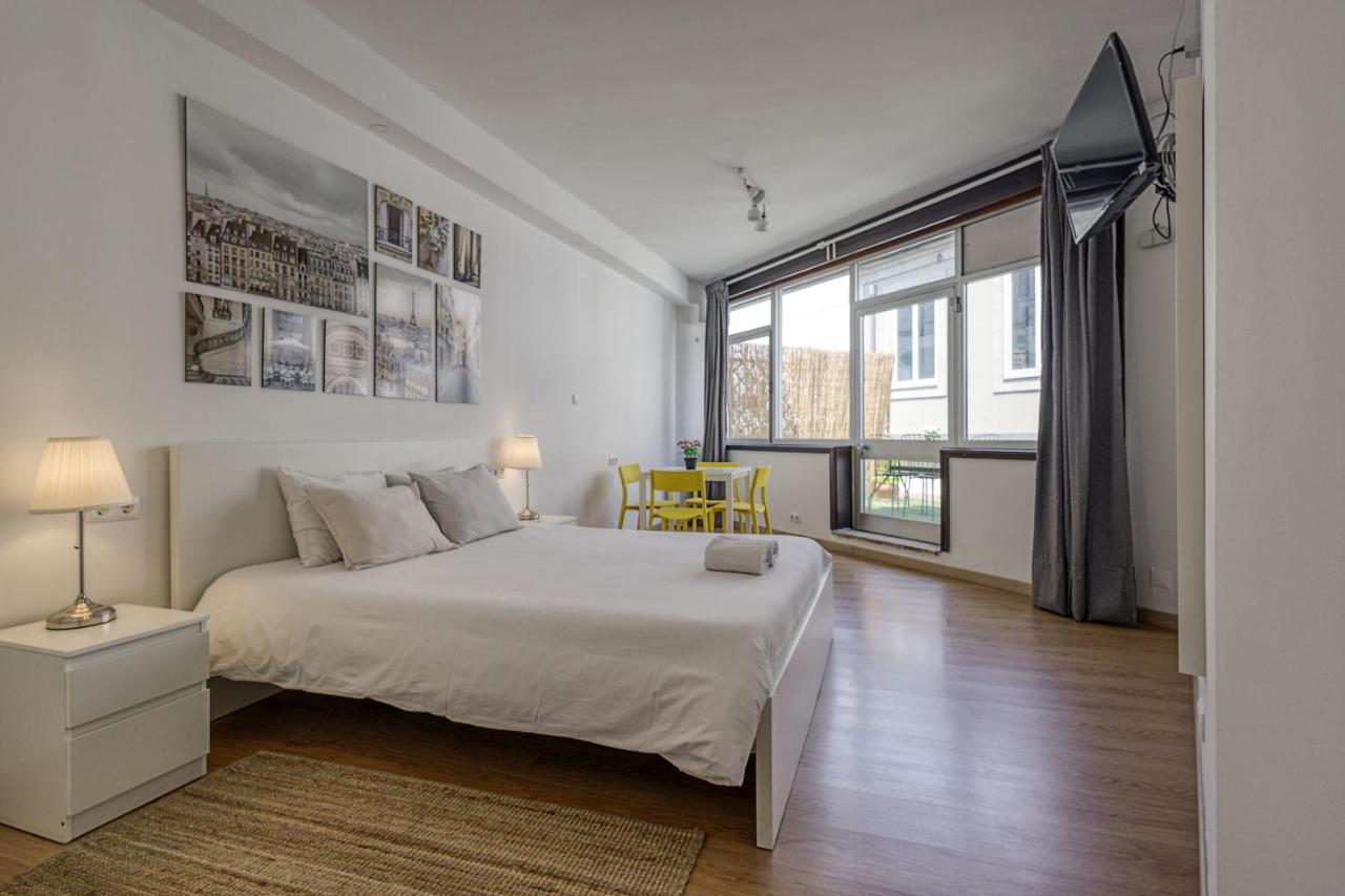 Travel & Live Aliados Apartment ポルト エクステリア 写真